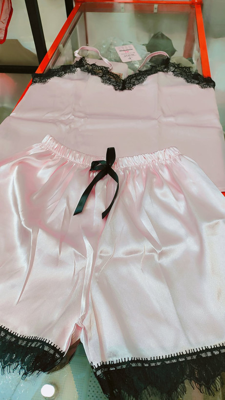 تاپ و شورتک ساتن.رنگ صورتی.مارک Black rose